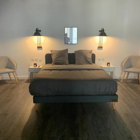 The Grey House Apartment Lunay Exterior photo